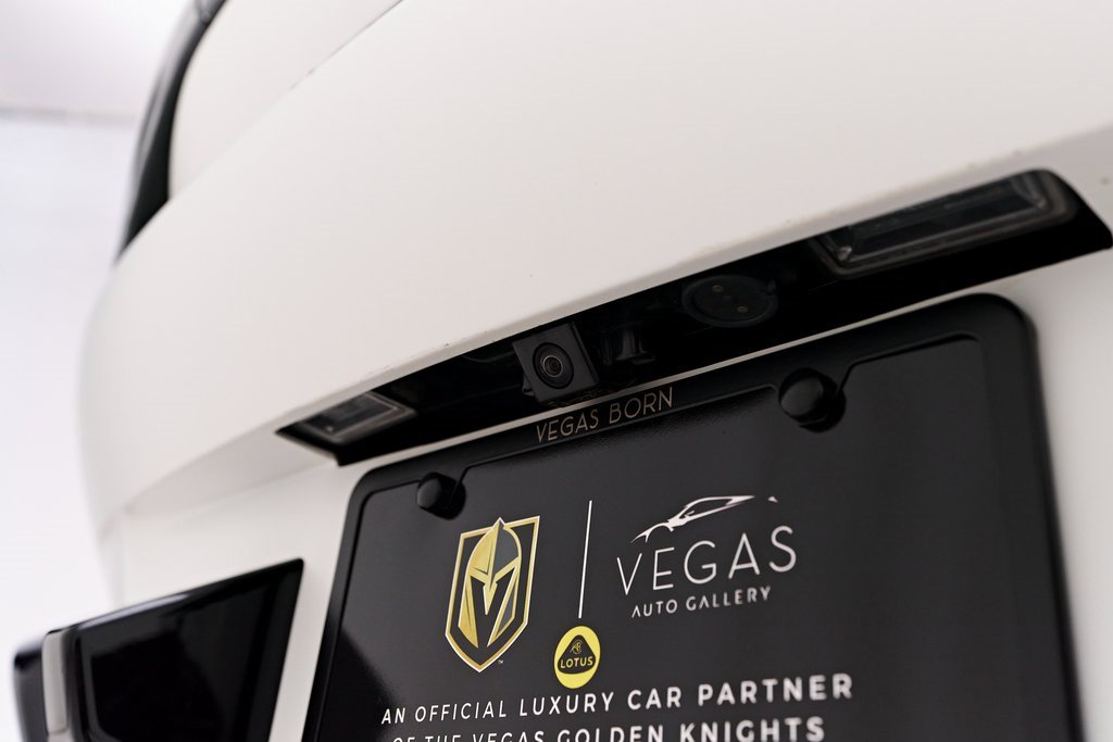 Used 2023 Aston Martin V8 Vantage Roadster image 33