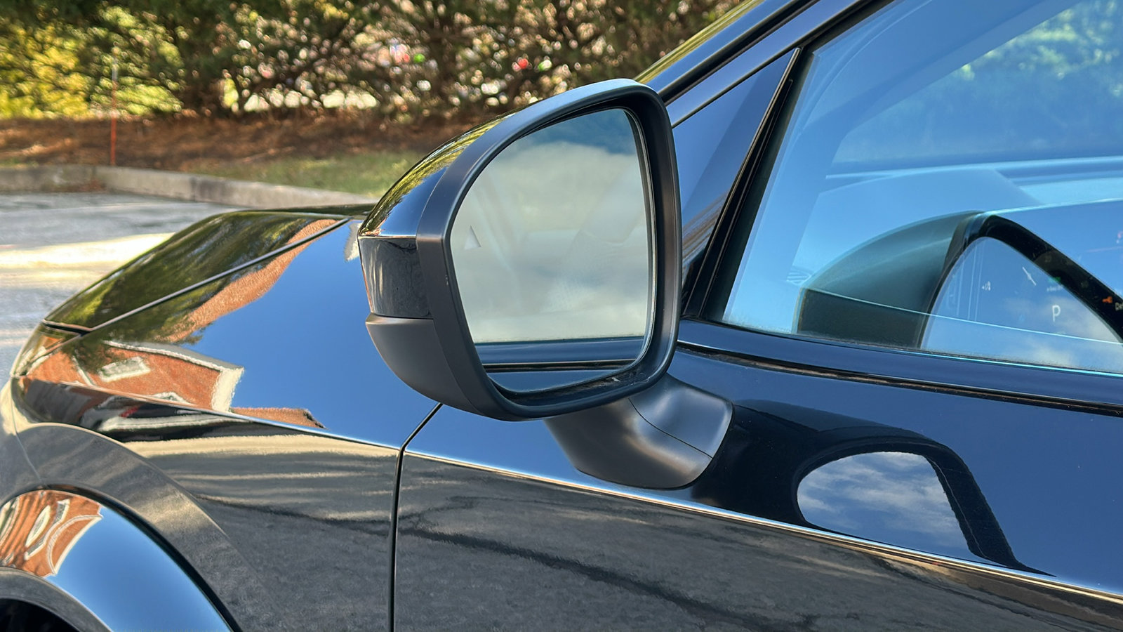 Certified 2024 Nissan Ariya AWD image 11