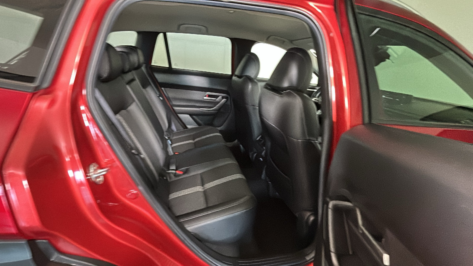 Used 2025 MAZDA CX-50 AWD 2.5 S w/ Preferred Package image 35