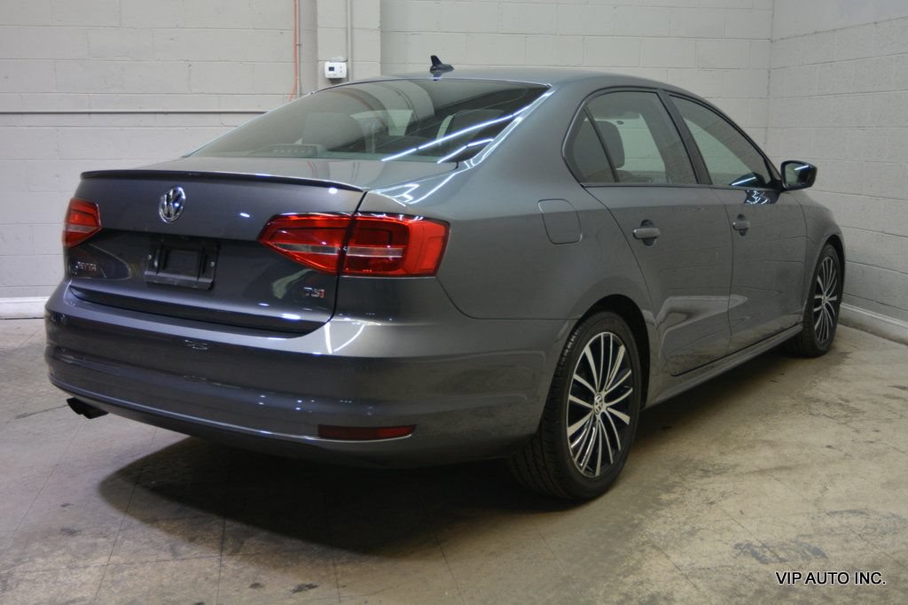 Used 2015 Volkswagen Jetta SE FWD image 6