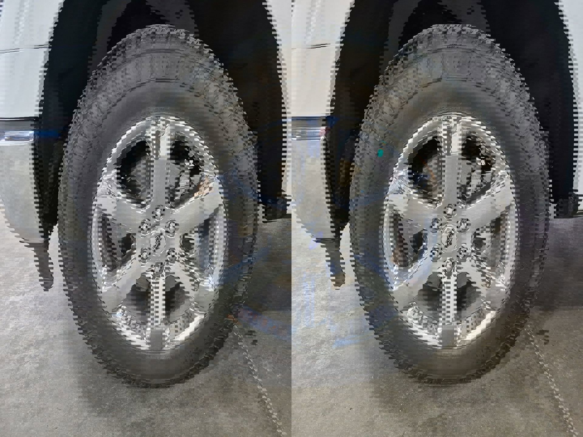 Used 2023 Ford F150 Lariat w/ Max Trailer Tow Package image 35