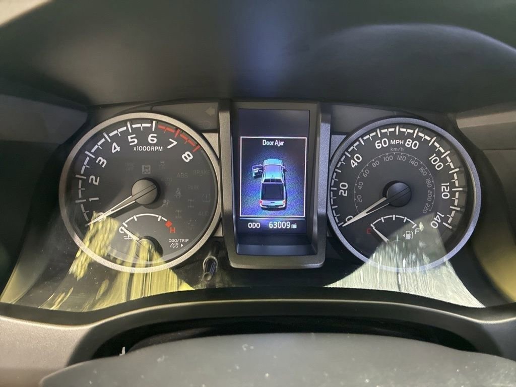 Used 2022 Toyota Tacoma TRD Sport image 26
