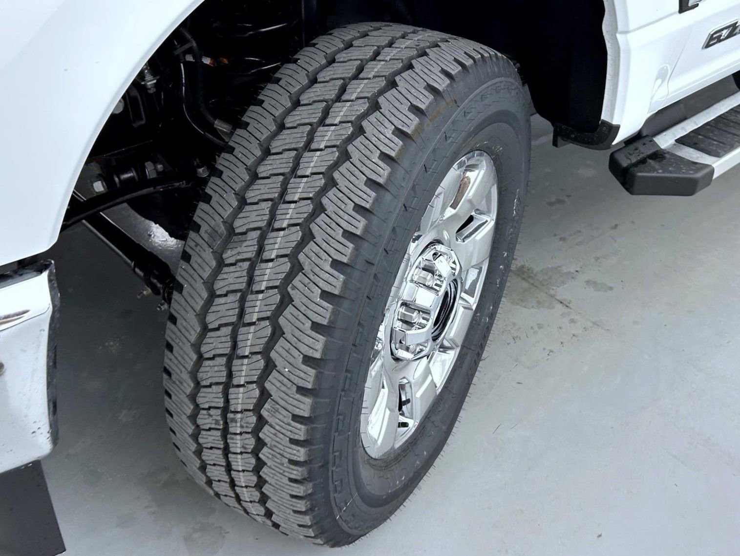 New 2026 Ford F250 Lariat w/ Chrome Package image 23