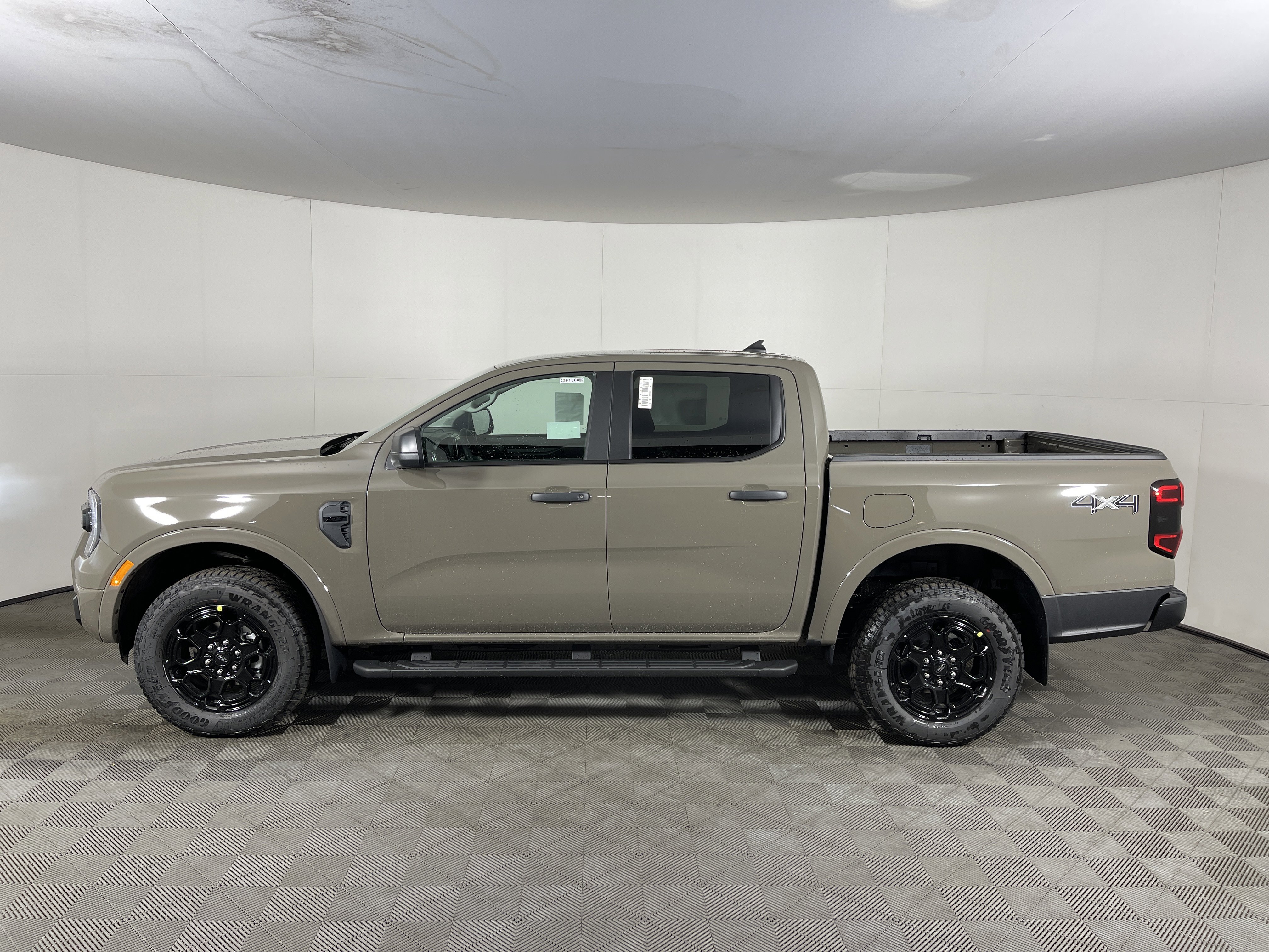 New 2025 Ford Ranger XLT w/ Black Appearance Package image 3