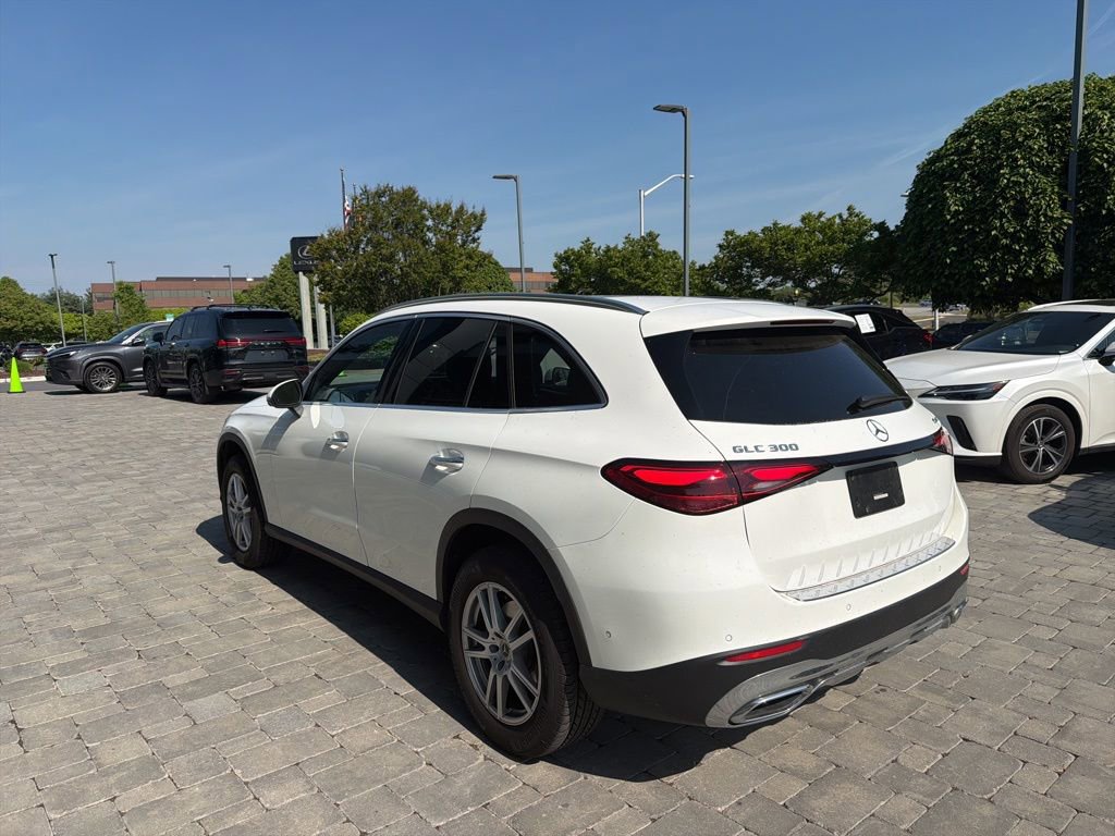 Used 2023 Mercedes-Benz GLC 300 4MATIC image 16