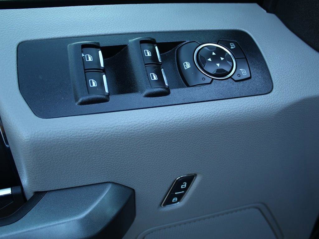 Used 2018 Ford F150 XLT w/ Equipment Group 302A Luxury image 15