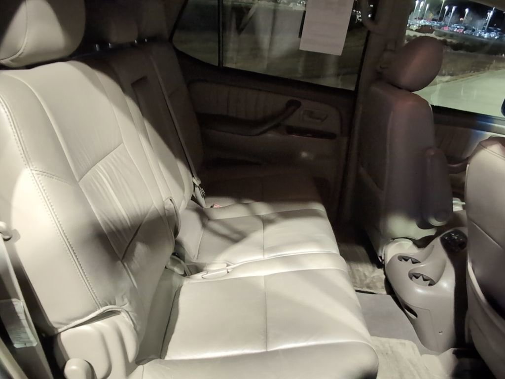 Used 2006 Toyota Sequoia Limited image 29