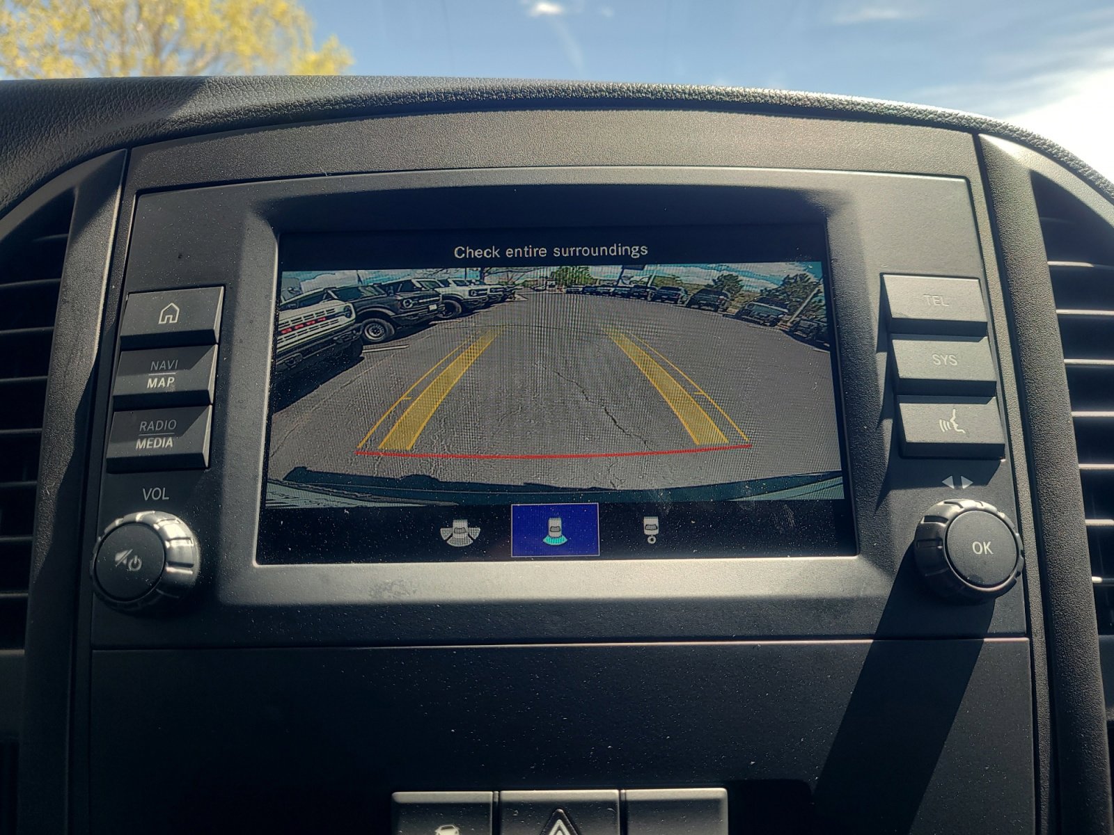 Used 2023 Mercedes-Benz Metris image 28