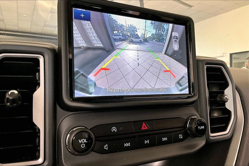 Used 2022 Ford Bronco Sport Outer Banks w/ Tech Package AWD/4WD image 13