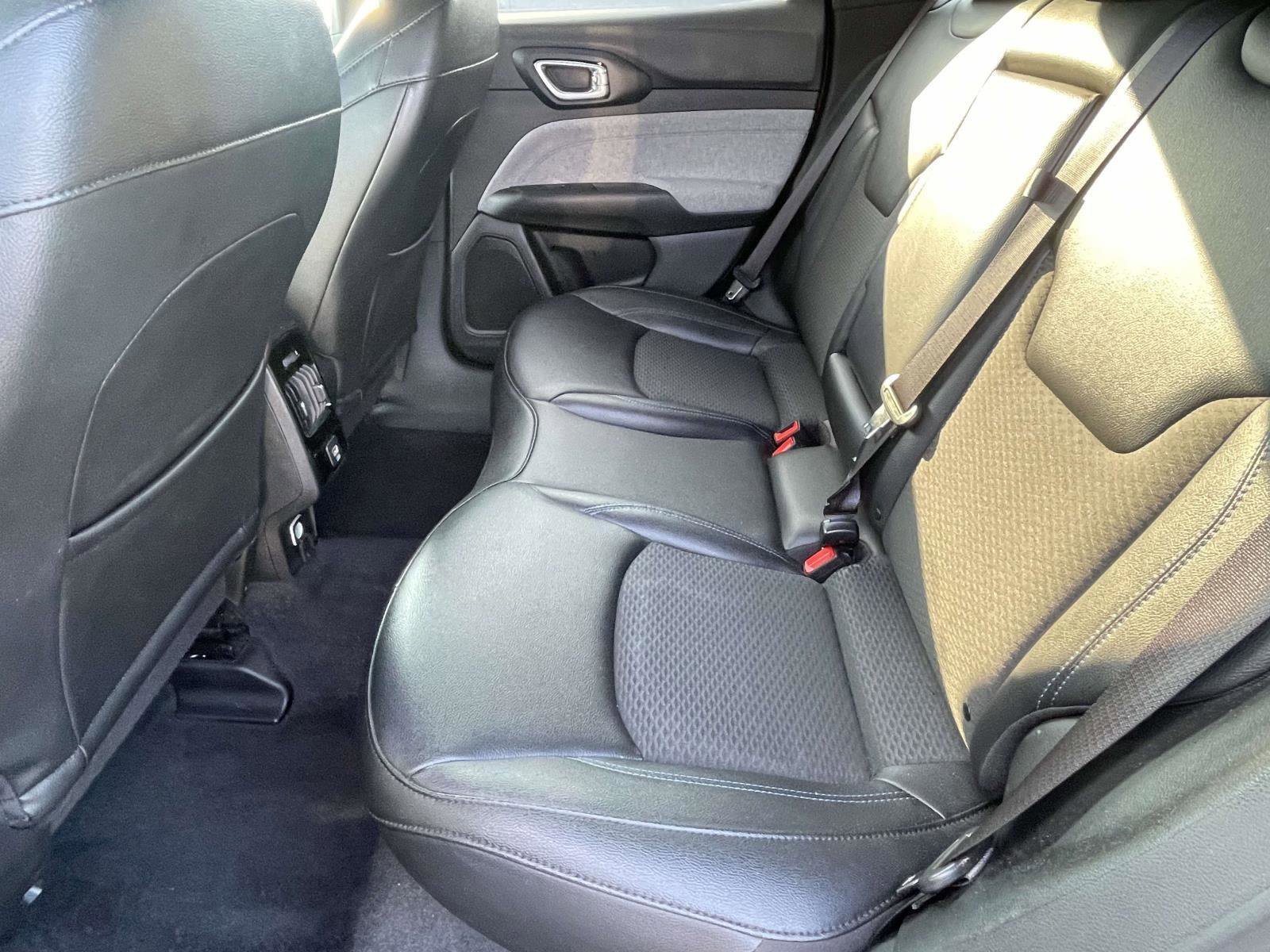 Certified 2024 Jeep Compass Latitude image 13