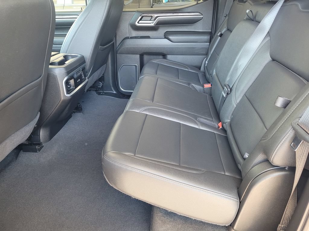 Used 2022 Chevrolet Silverado 1500 LTZ w/ LTZ Premium Package AWD/4WD image 8