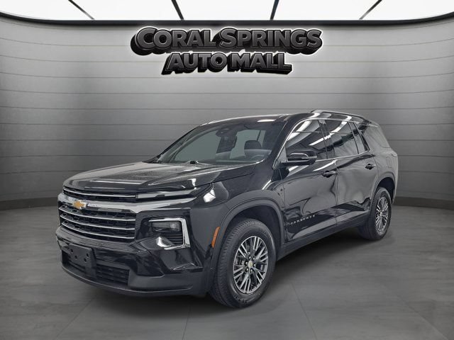 Used 2024 Chevrolet Traverse LT FWD image 3