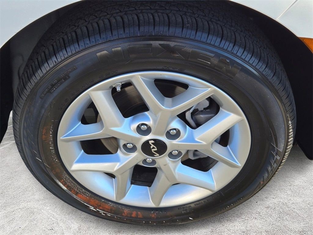 Used 2024 Kia Soul LX w/ Option Group 015 image 8