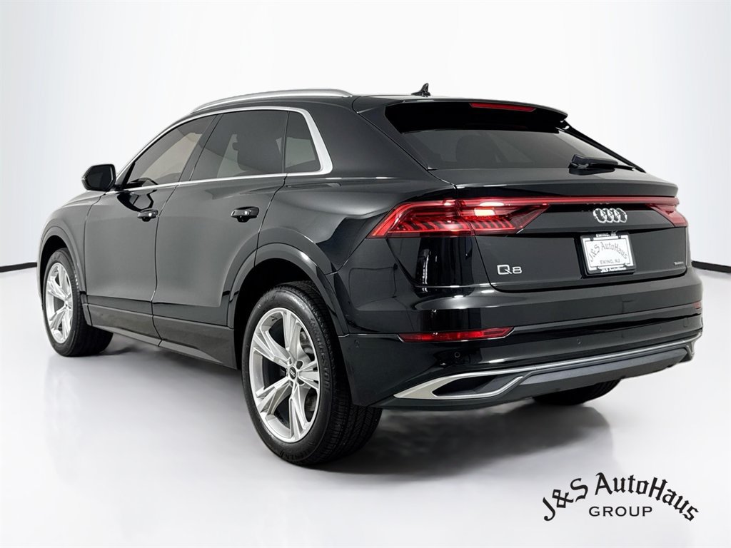 Used 2022 Audi Q8 Premium Plus w/ Premium Plus Package AWD/4WD image 5