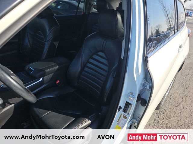 Used 2020 Toyota Highlander LE image 9