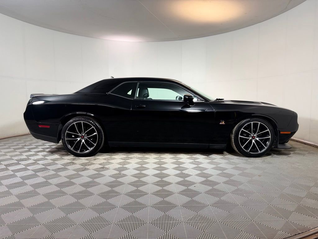 Used 2018 Dodge Challenger R/T Scat Pack w/ Leather Interior Group image 7