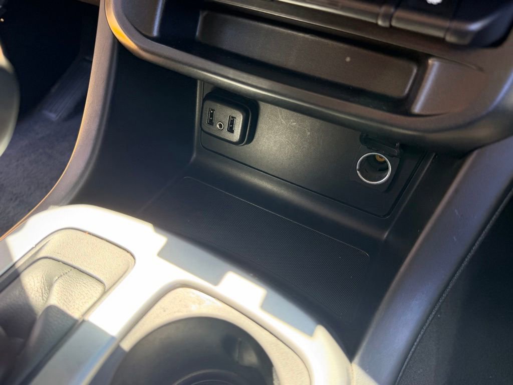 Used 2019 Chevrolet Colorado LT w/ LT Convenience Package AWD/4WD image 16