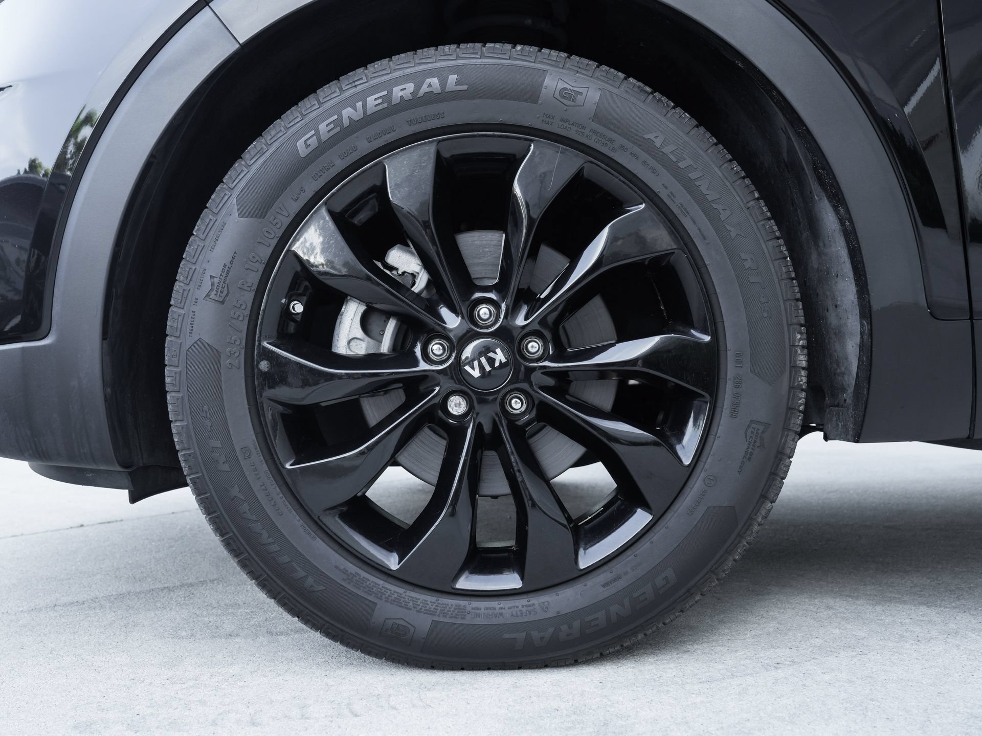 Used 2020 Kia Sorento EX FWD image 29