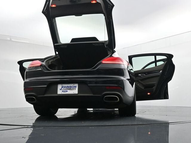 Used 2016 Porsche Panamera 4 Edition AWD/4WD image 42
