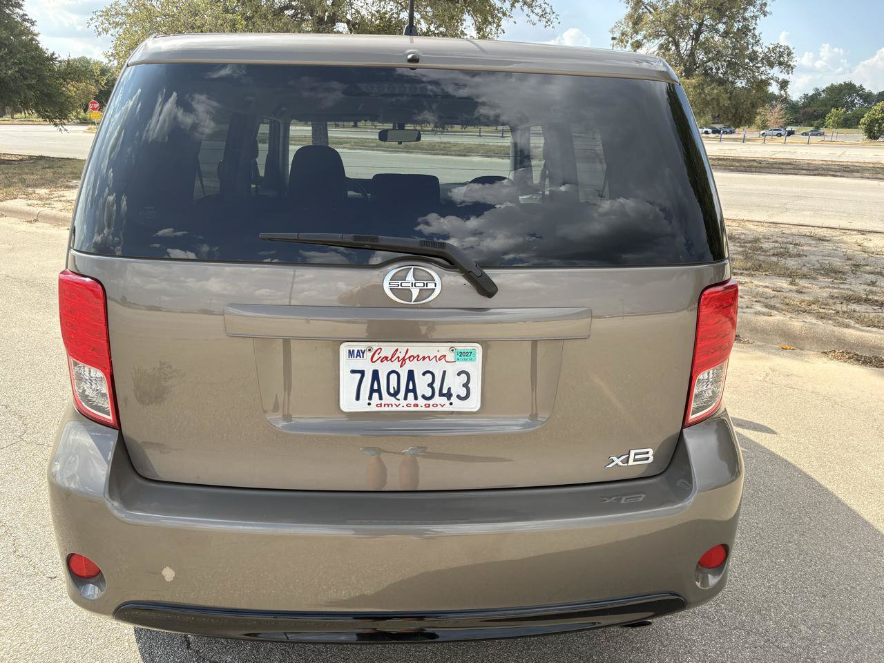 Used 2013 Scion xB FWD image 11