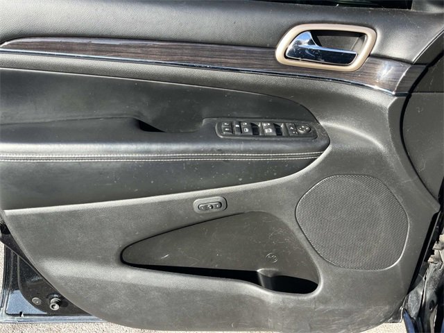 Used 2016 Jeep Grand Cherokee Overland image 22