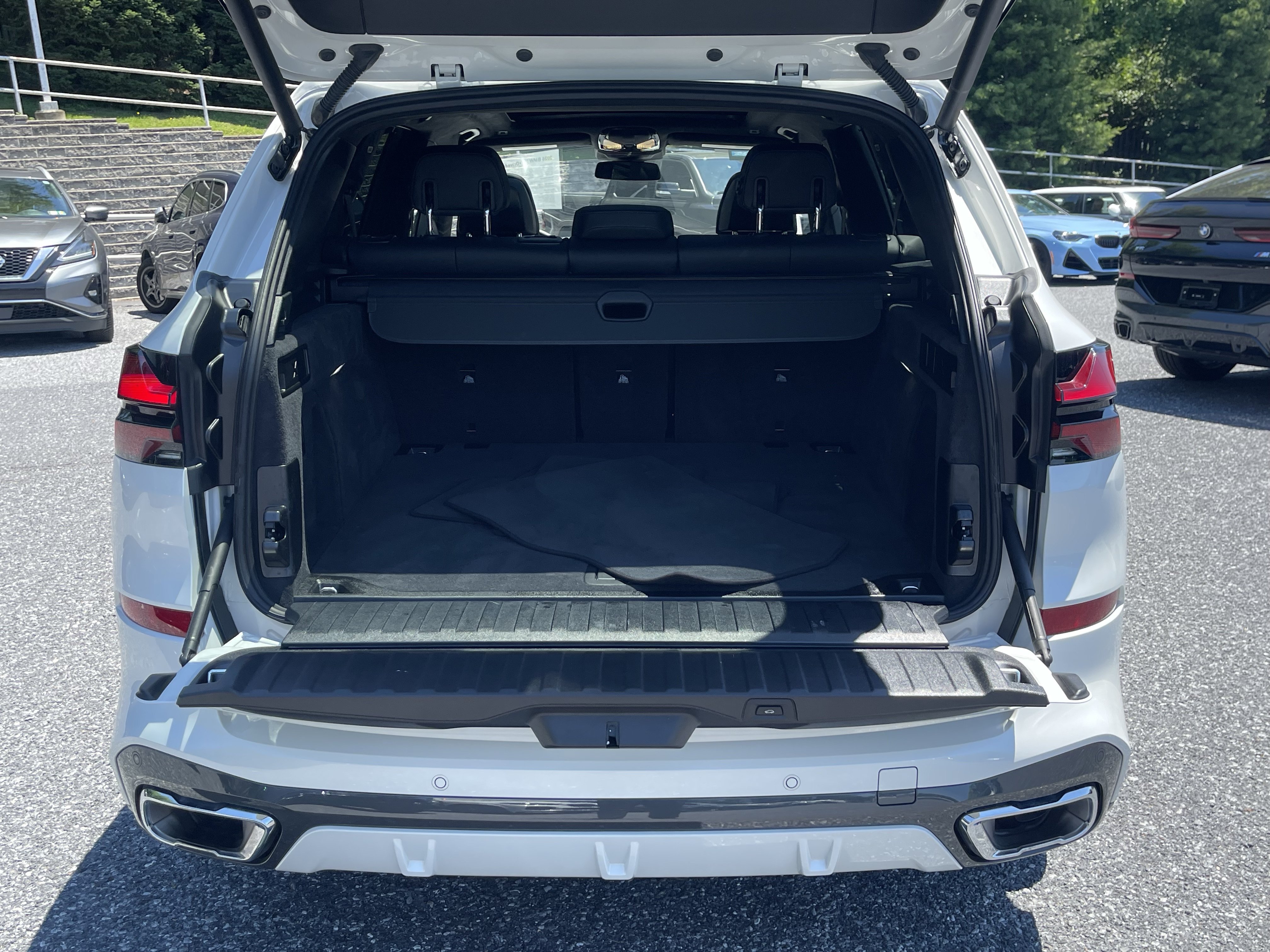 Used 2026 BMW X5 xDrive40i AWD/4WD image 8