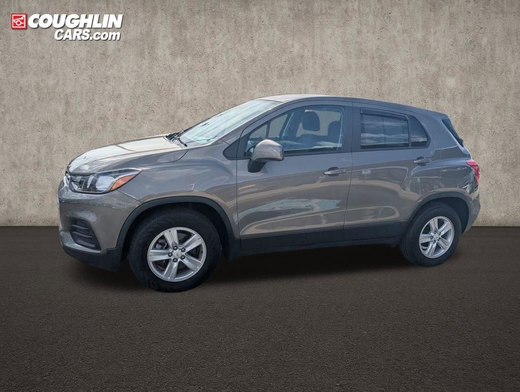 Used 2020 Chevrolet Trax LS w/ Tint and Cruise Package image 4