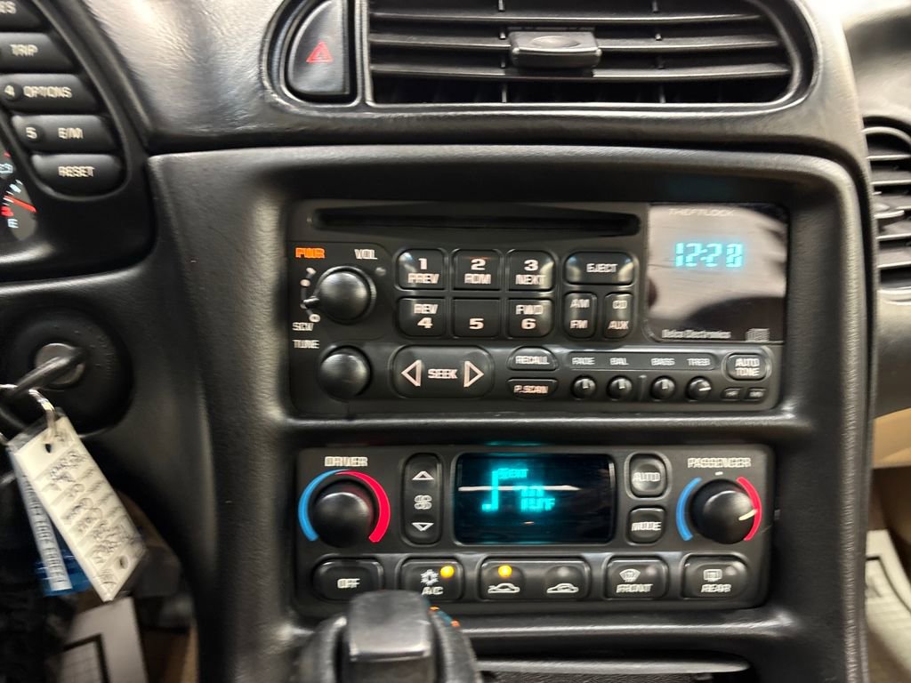 Used 2001 Chevrolet Corvette Convertible w/ Preferred Equipment Group1 image 19