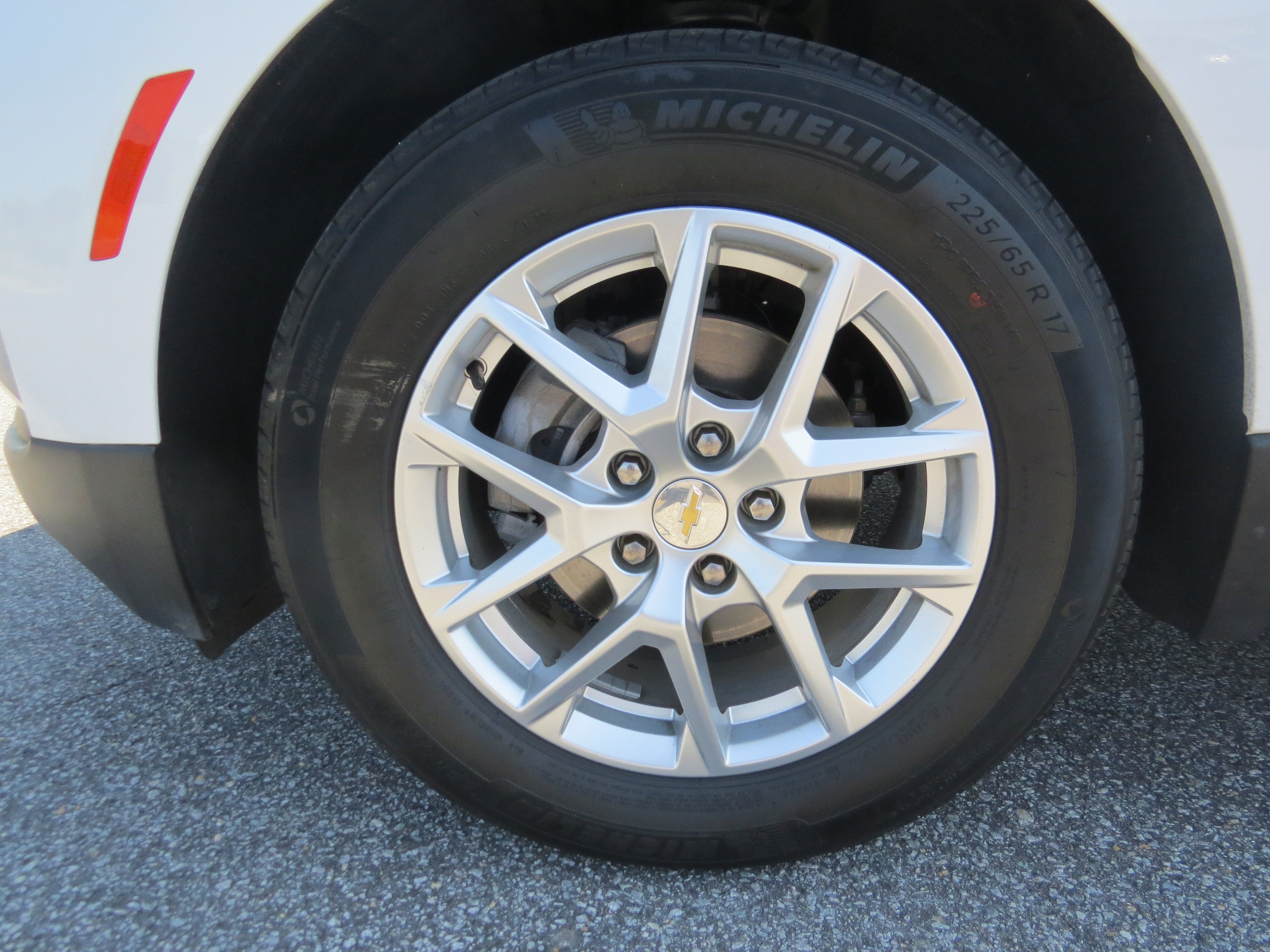 Used 2022 Chevrolet Equinox LT FWD image 10