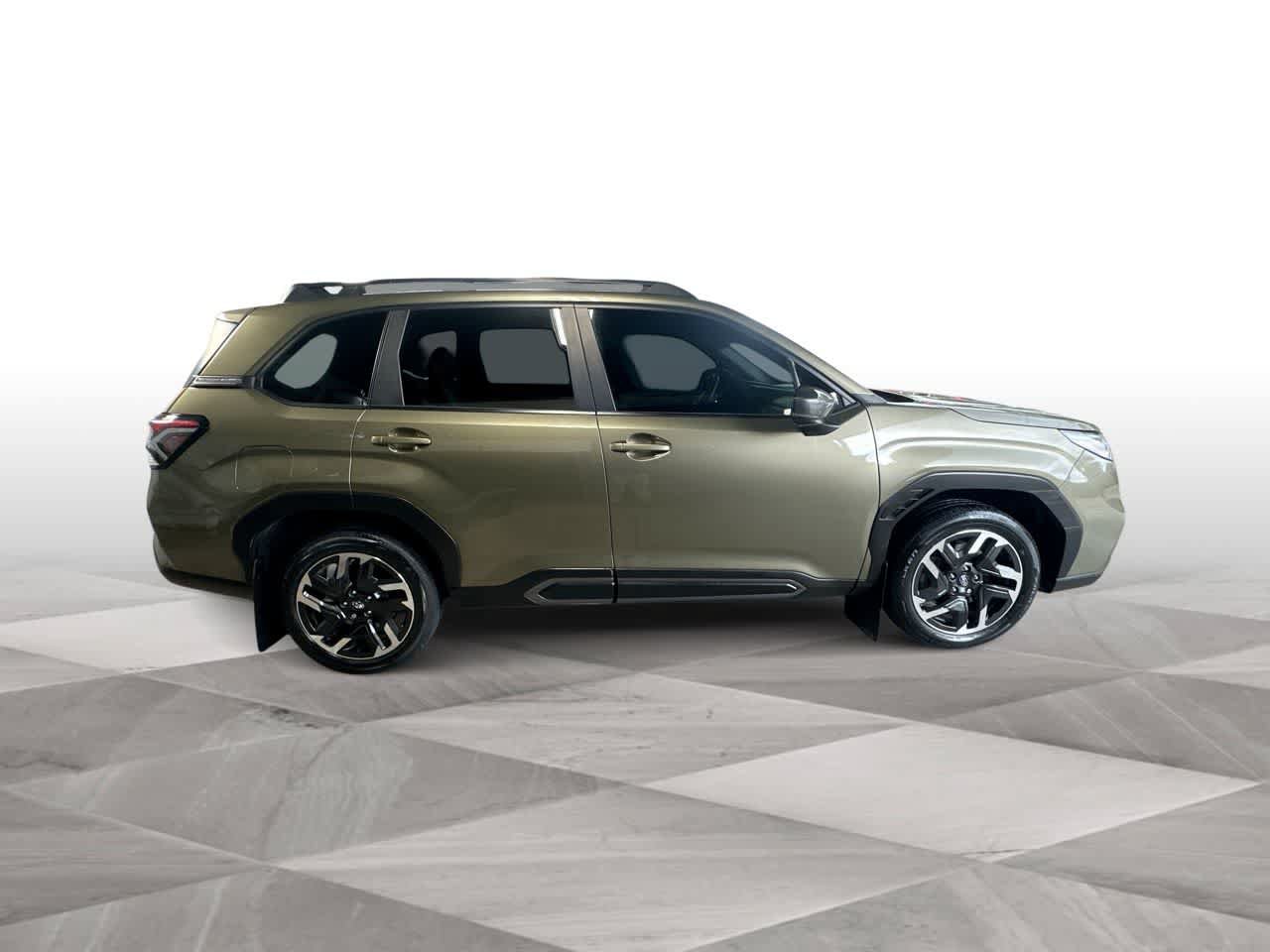 Used 2025 Subaru Forester Limited AWD/4WD image 2