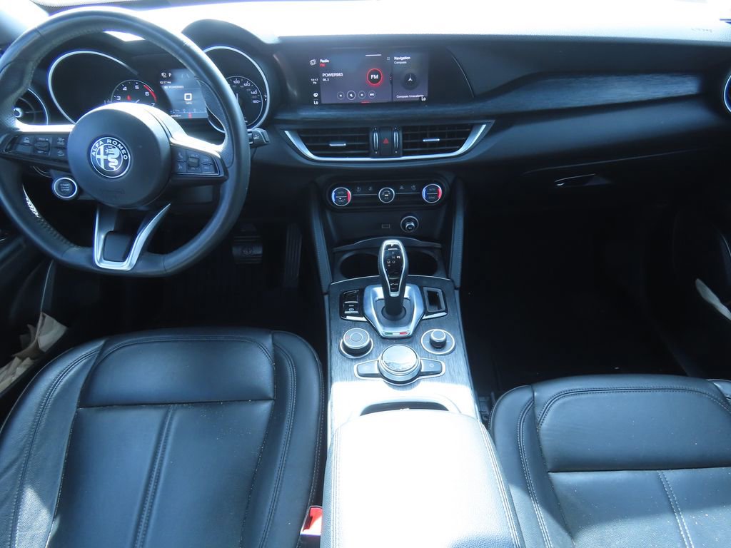 Used 2021 Alfa Romeo Stelvio Sprint w/ Nero Edizione image 7