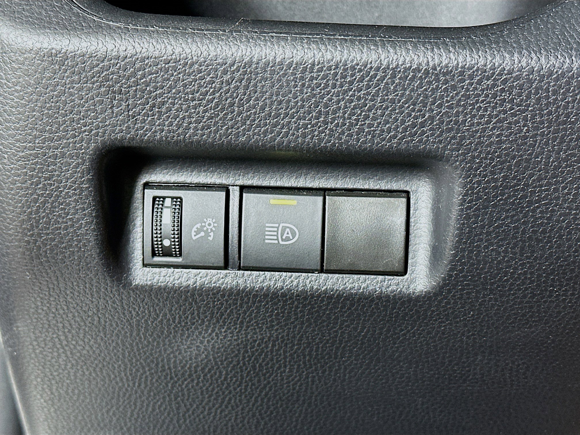 Used 2024 Toyota RAV4 XLE image 17