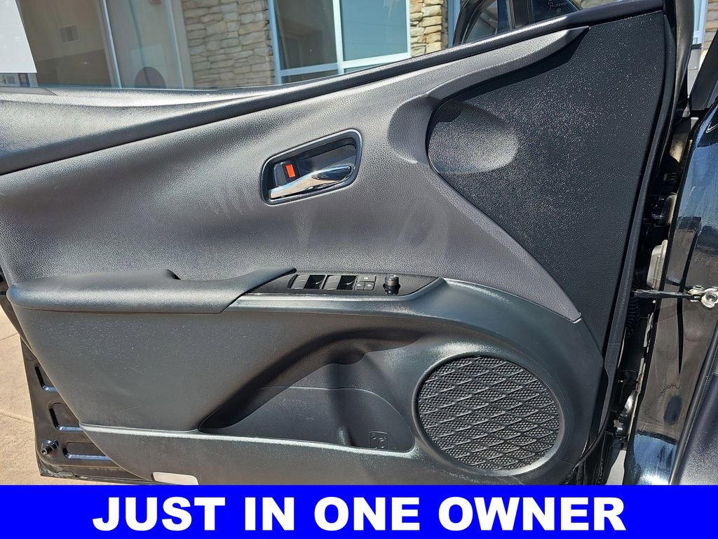 Used 2021 Toyota Prius Prime LE w/ Carpet Mat Package (TMS) image 25