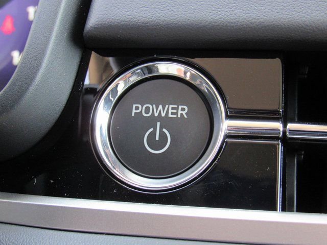 New 2025 Mitsubishi Outlander ES image 16