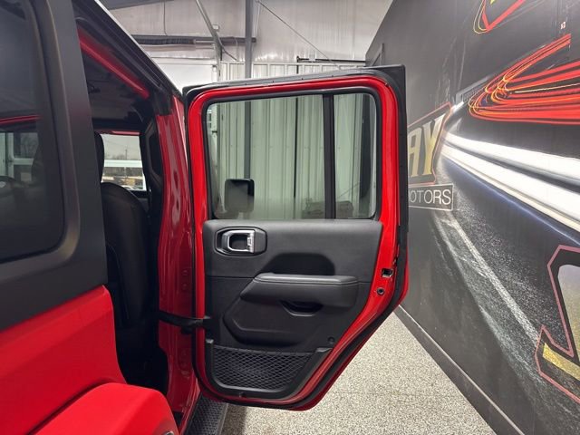 Used 2022 Jeep Wrangler Unlimited Sahara 4xe image 25