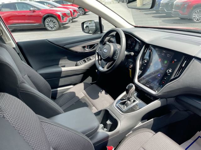 Certified 2025 Subaru Outback Premium w/ Popular Package #1A AWD/4WD image 18