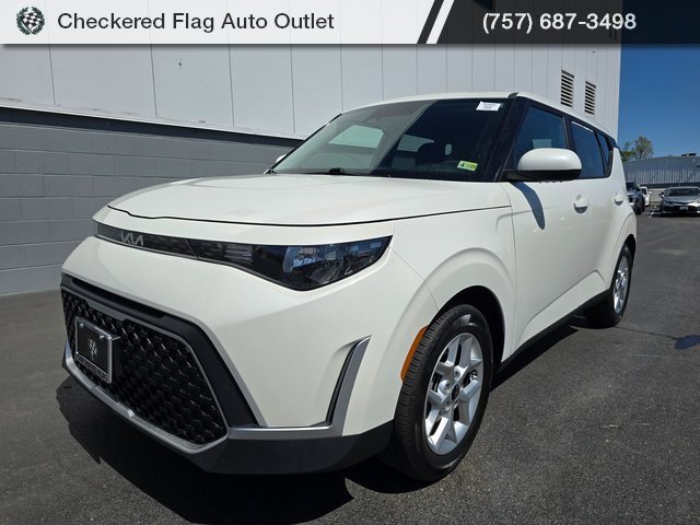 Used 2023 Kia Soul LX w/ Option Group 015