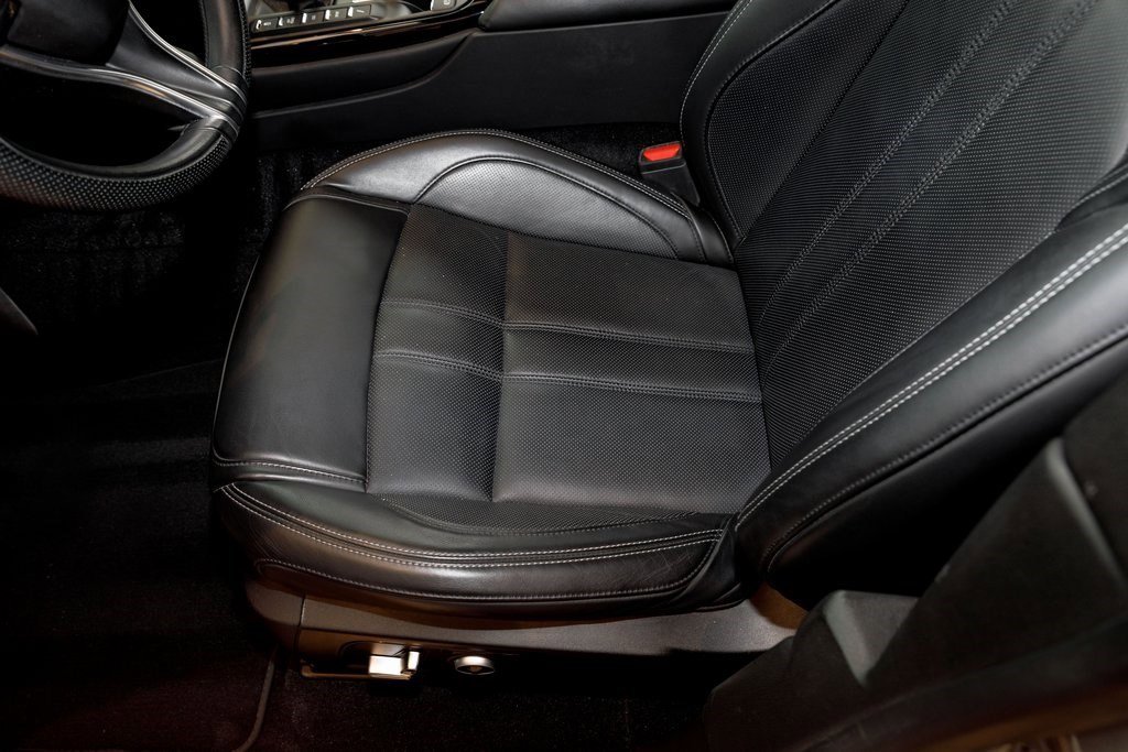 Used 2021 Maserati Levante S GranSport image 18