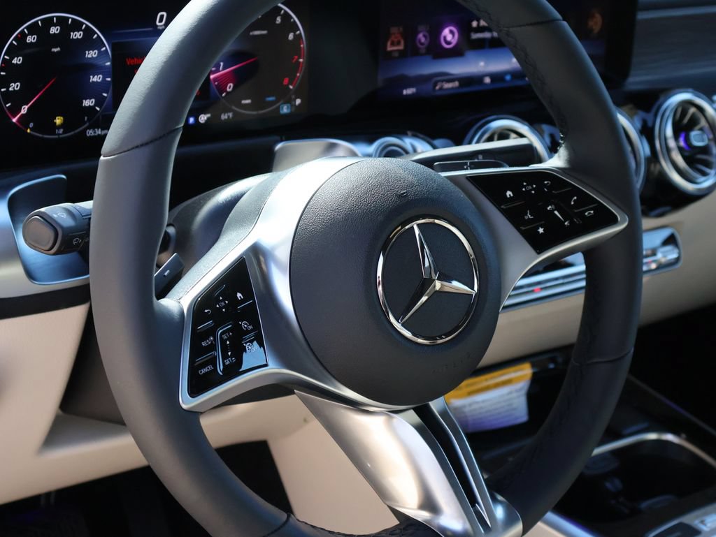 New 2026 Mercedes-Benz GLB 250 4MATIC image 20