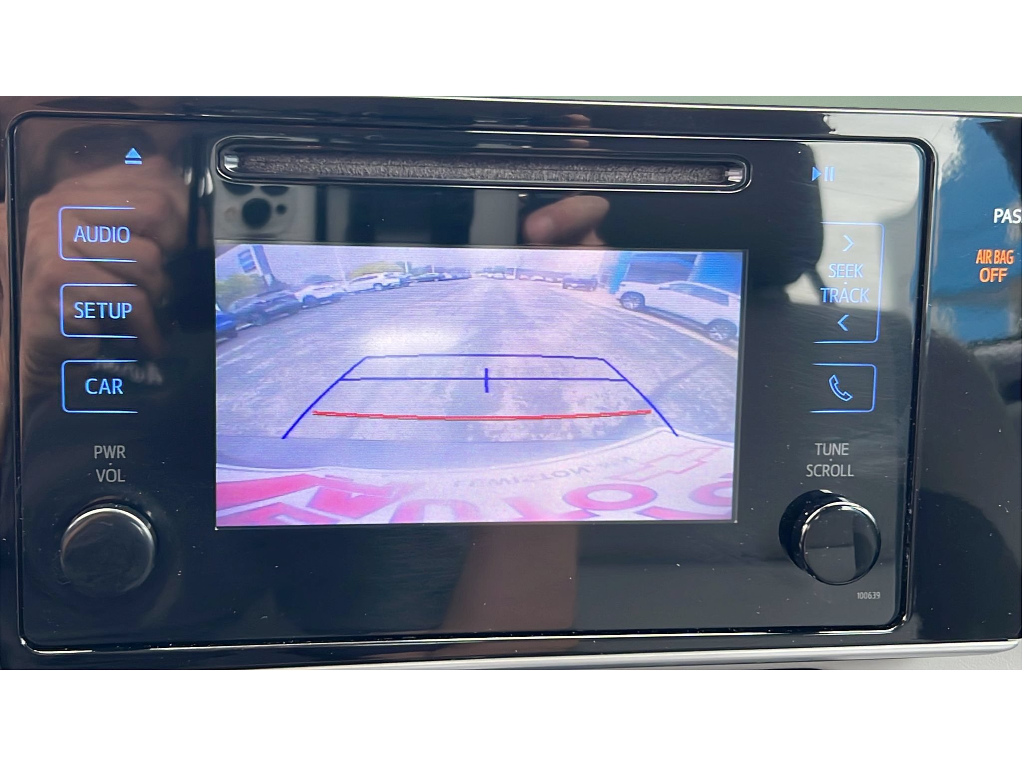 Used 2017 Toyota Corolla LE w/ Carpet Mat Package (TMS) FWD image 19