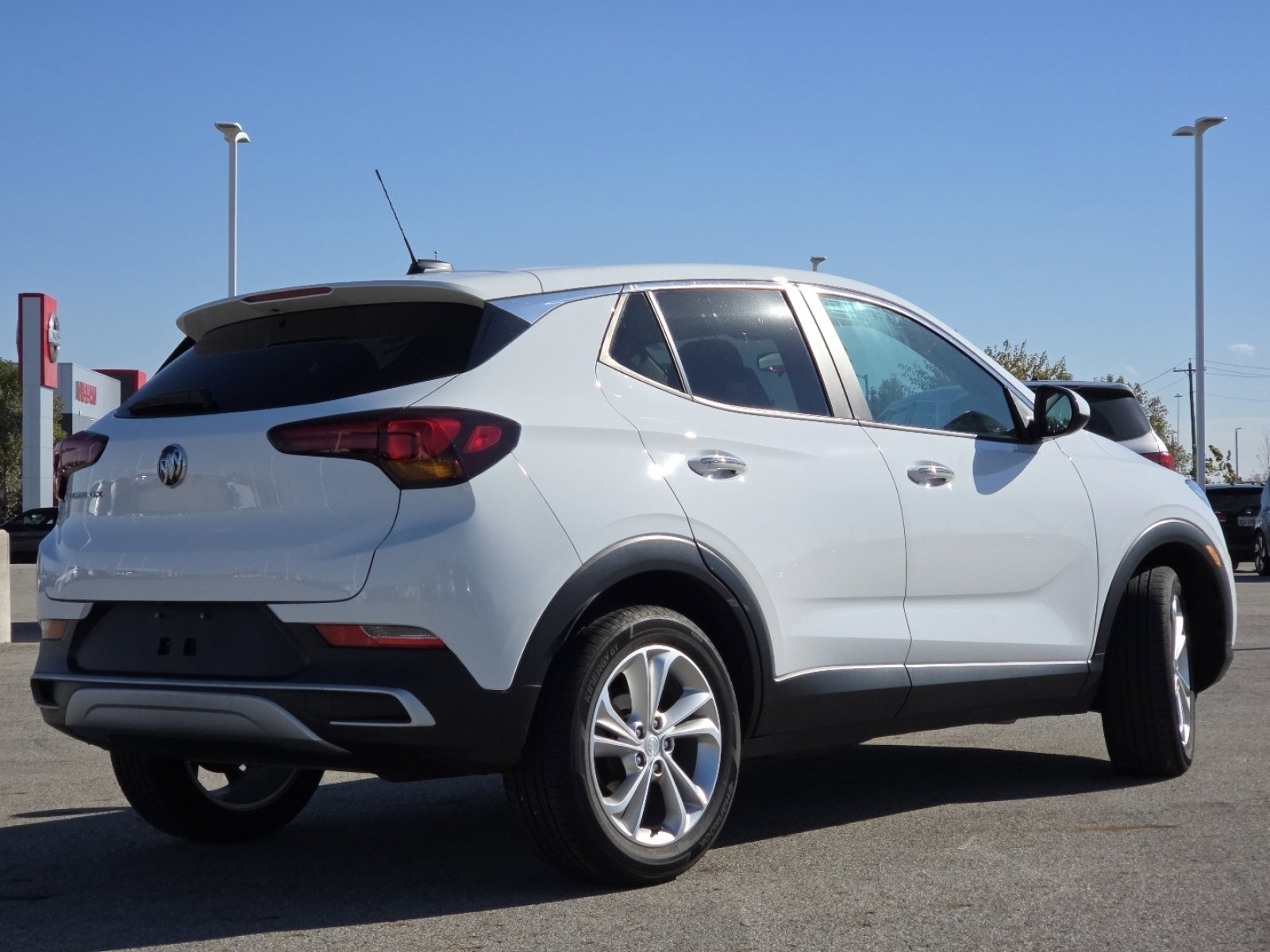 Used 2023 Buick Encore GX Preferred w/ Cold Weather Comfort Package image 18