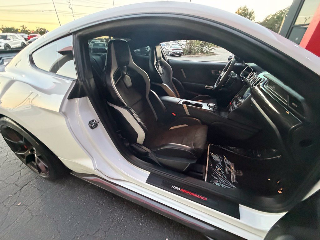 Used 2021 Ford Mustang Shelby GT500 w/ Technology Package RWD image 32