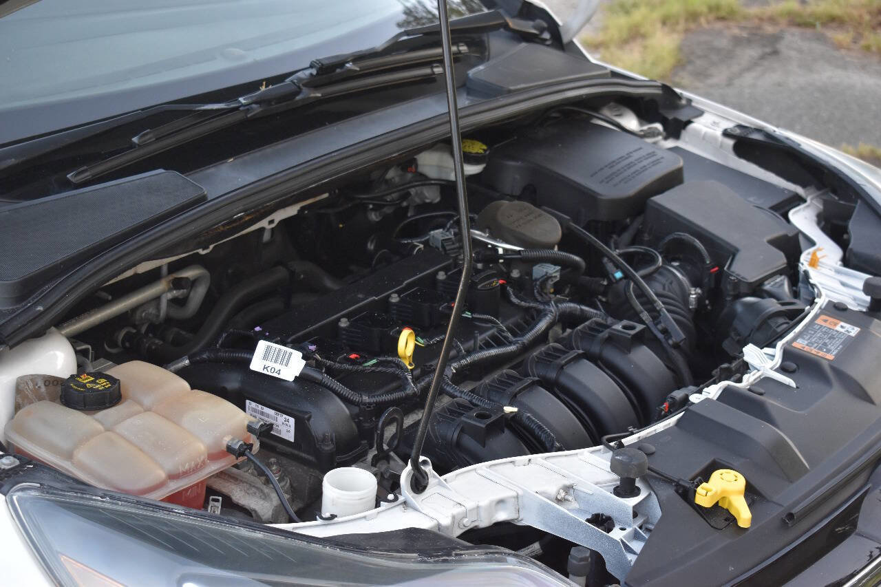 Used 2014 Ford Focus Titanium image 36
