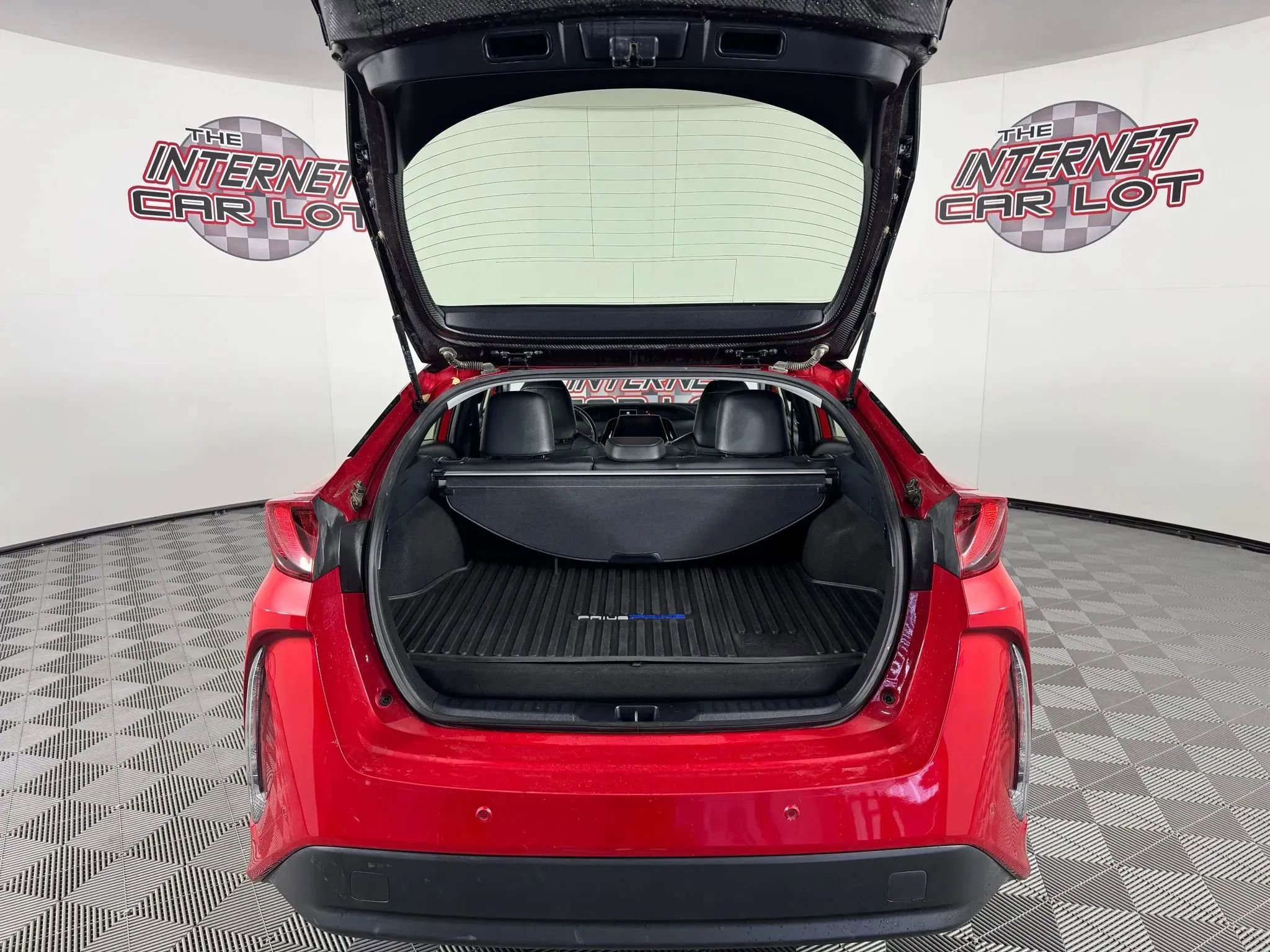 Used 2022 Toyota Prius Prime Limited FWD image 26