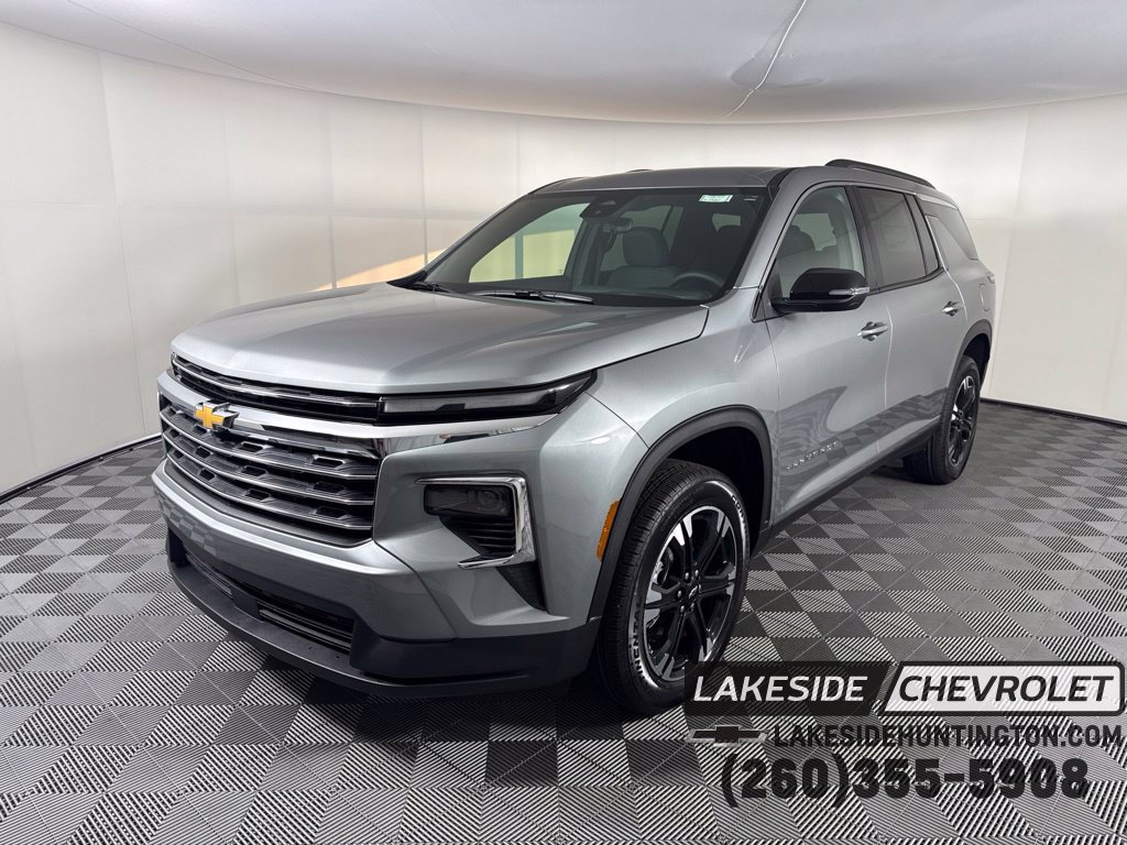 New 2027 Chevrolet Traverse LT FWD image 1