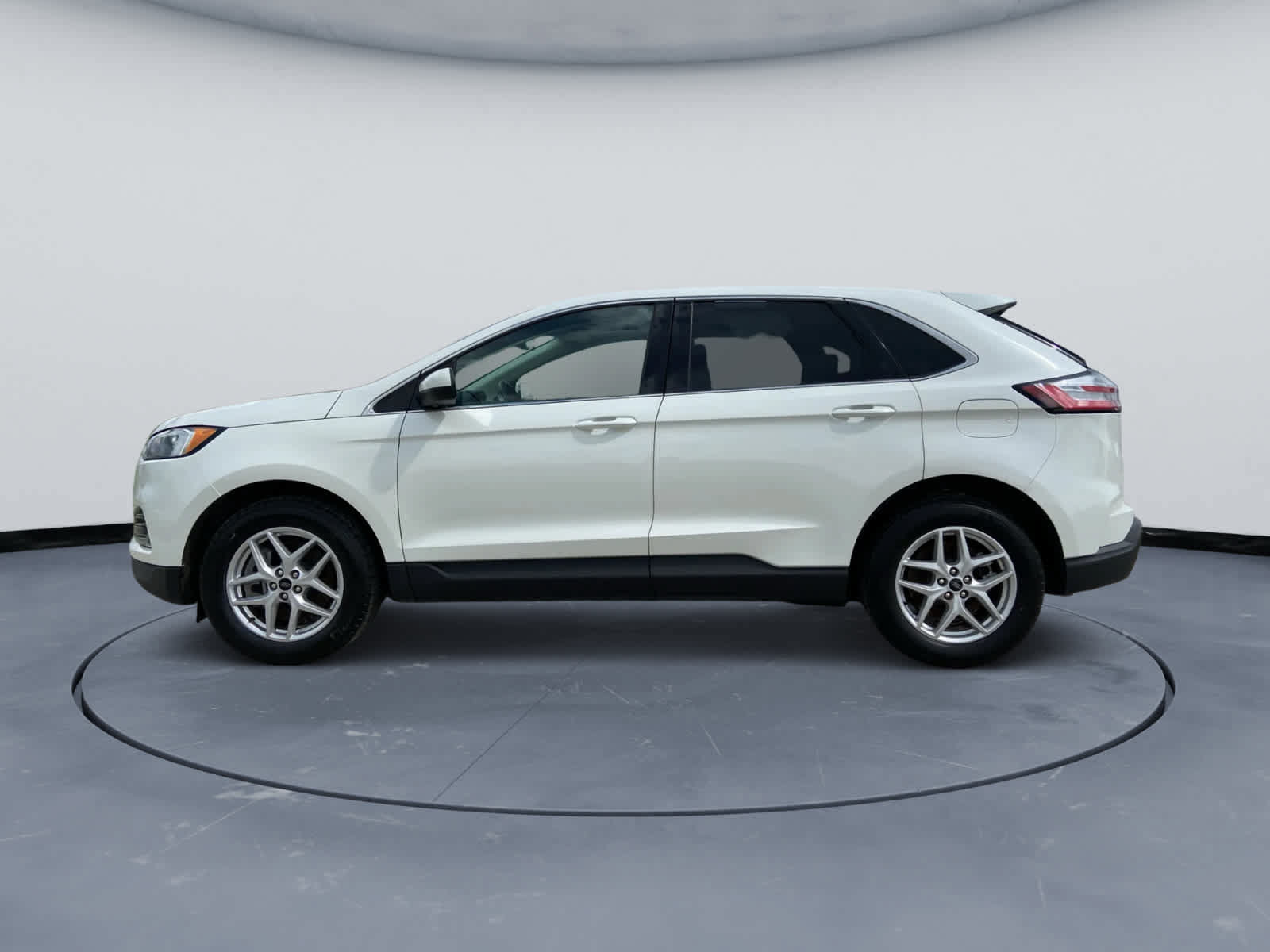 Used 2024 Ford Edge SEL w/ Convenience Package AWD/4WD image 10