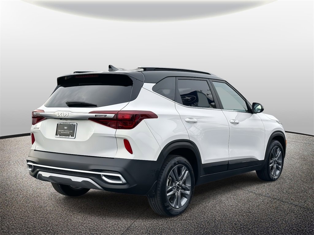 Used 2023 Kia Seltos S w/ Navigation Package image 2