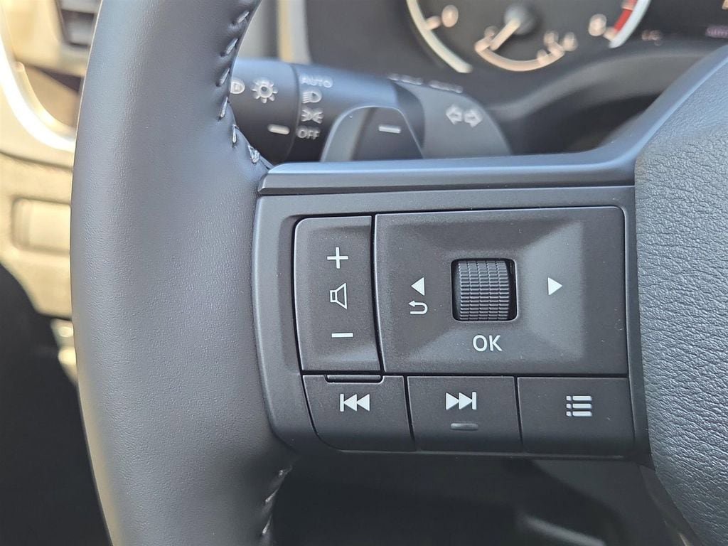 New 2026 Nissan Rogue SV w/ Cold Weather Package AWD/4WD image 10