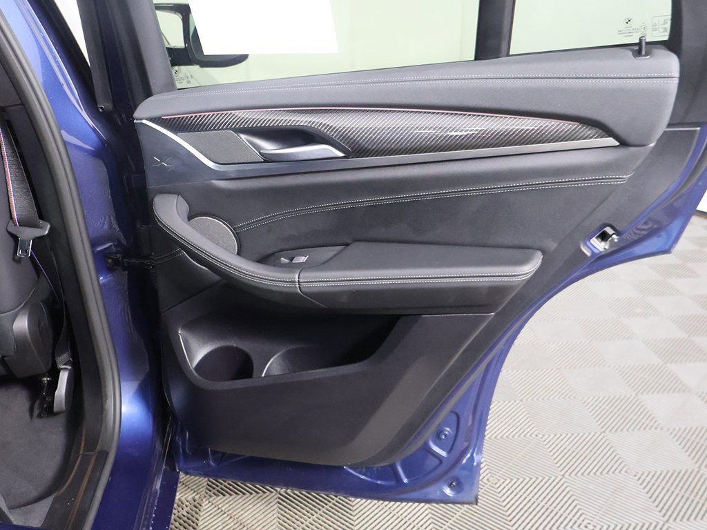 Used 2024 BMW X4 M40i w/ Premium Enhanced Package image 29