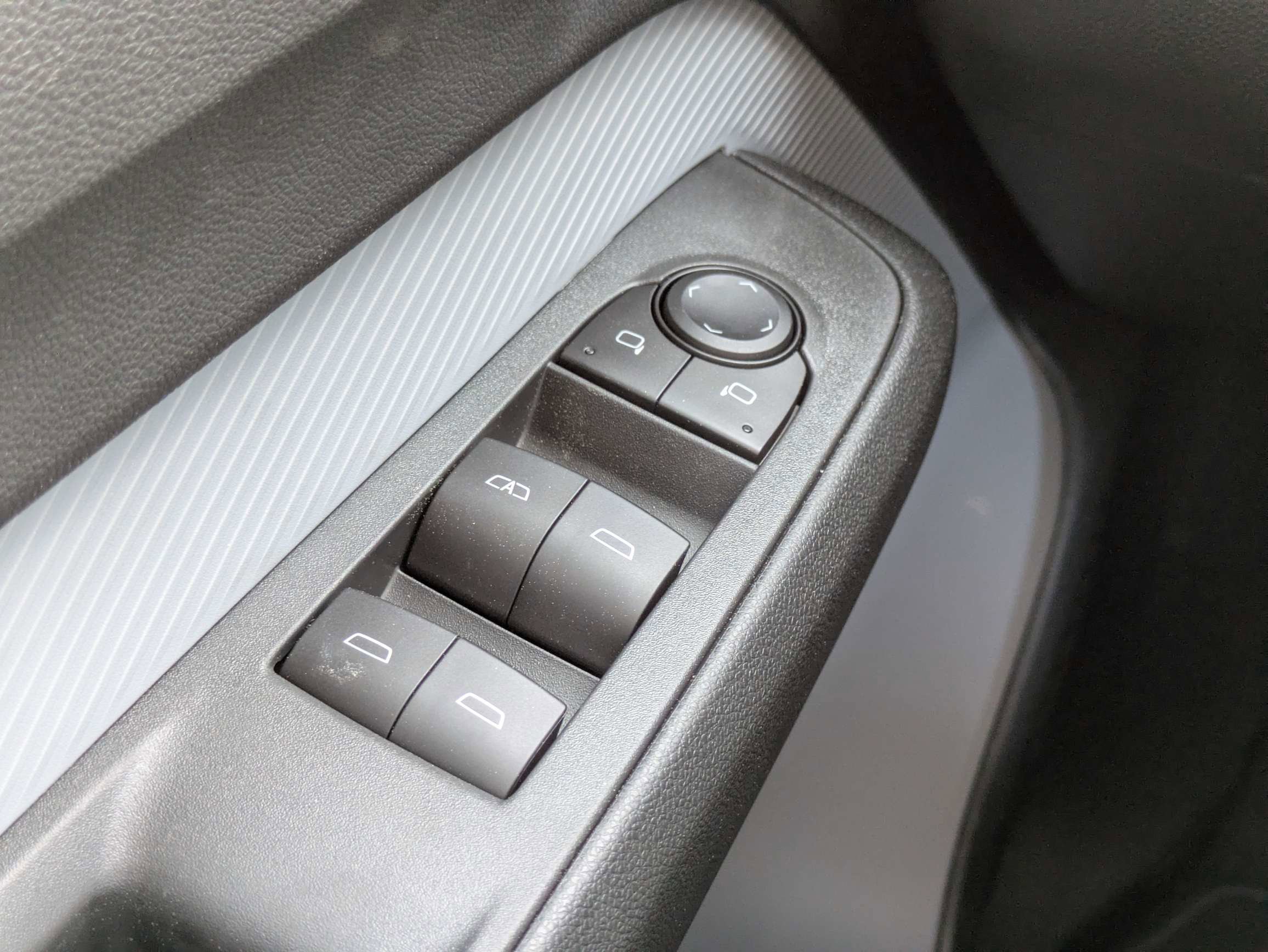 New 2027 Chevrolet Bolt RS image 25